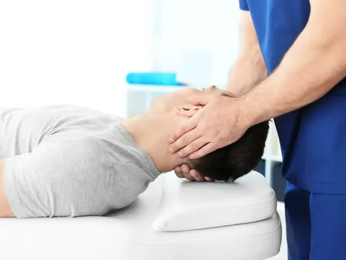Chiropractor in Green Hill - Advanced Injury Care Clinic