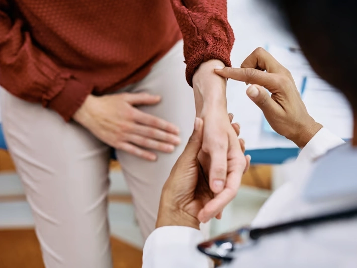 Chiropractic Adjustment Therapy service in Nashville